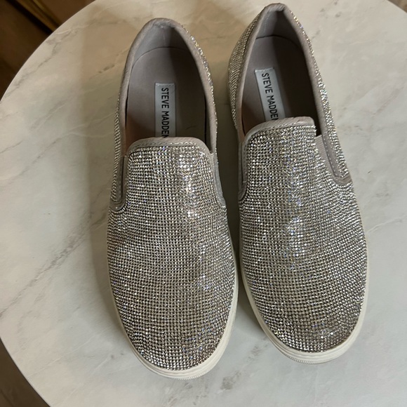 Excellent Condition Steve Madden Rhinestone Slip-On Sneakers - Picture 2 of 8
